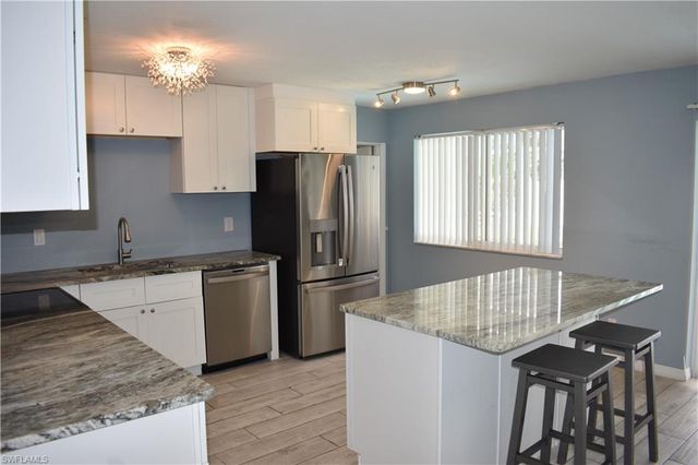 2443 SE 28th ST, Cape Coral, FL 33904