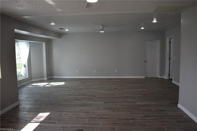 2443 SE 28th ST, Cape Coral, FL 33904