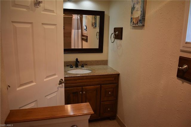 2443 SE 28th ST, Cape Coral, FL 33904