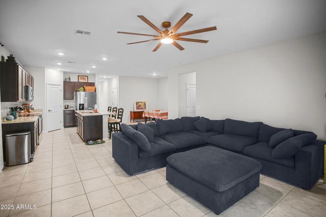 2487 E BOULDER Avenue, Apache Junction, AZ 85119