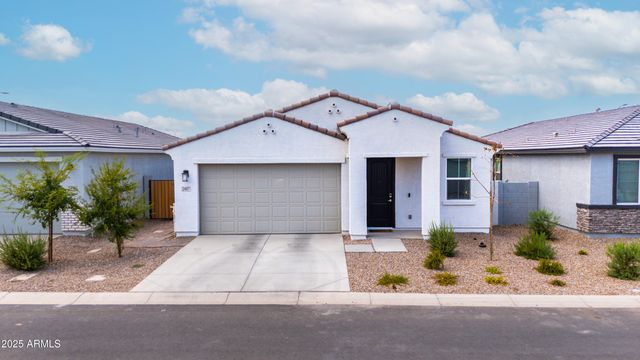 2487 E BOULDER Avenue, Apache Junction, AZ 85119