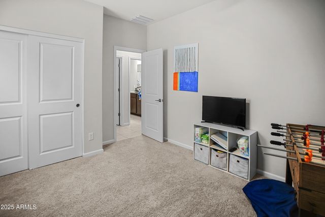 2487 E BOULDER Avenue, Apache Junction, AZ 85119