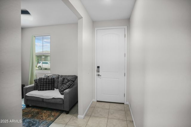 2487 E BOULDER Avenue, Apache Junction, AZ 85119