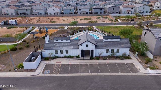 2487 E BOULDER Avenue, Apache Junction, AZ 85119