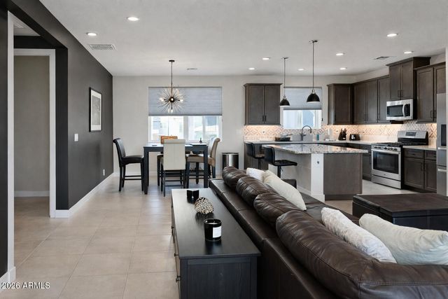 11300 N CASA DEGA Drive 1033, Surprise, AZ 85388