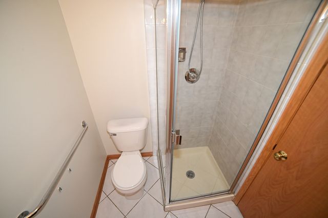 5805 W Eddy Street 1D, Chicago, IL 60634