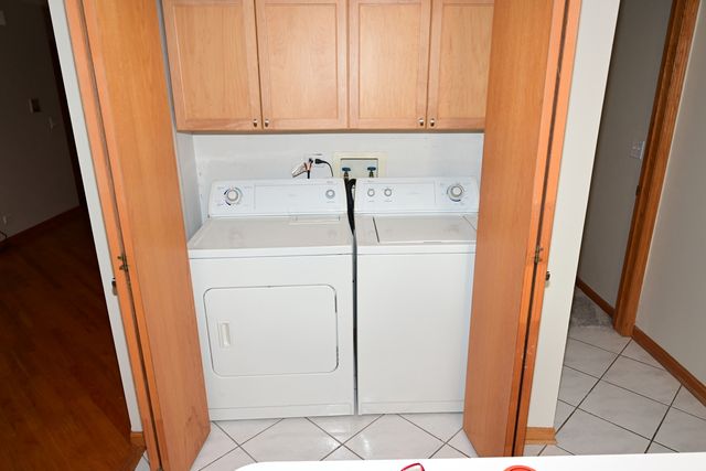 5805 W Eddy Street 1D, Chicago, IL 60634