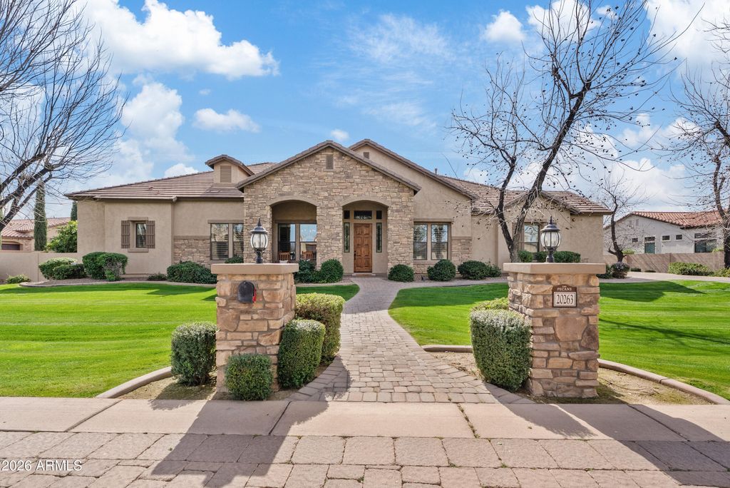 20263 E SUNSET Court, Queen Creek, AZ 85142