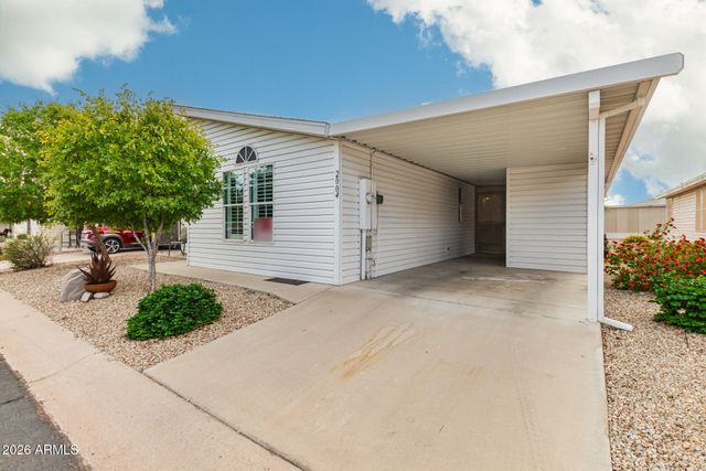 3301 S GOLDFIELD Road 2004, Apache Junction, AZ 85119