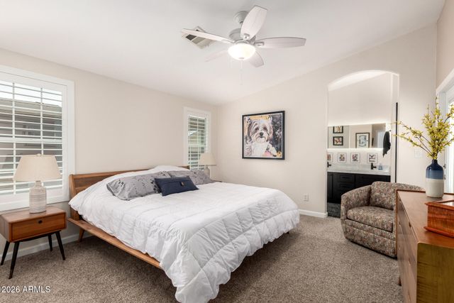 3301 S GOLDFIELD Road 2004, Apache Junction, AZ 85119