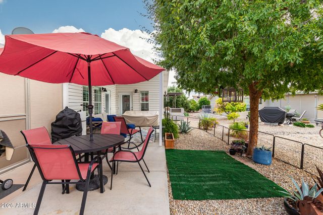 3301 S GOLDFIELD Road 2004, Apache Junction, AZ 85119