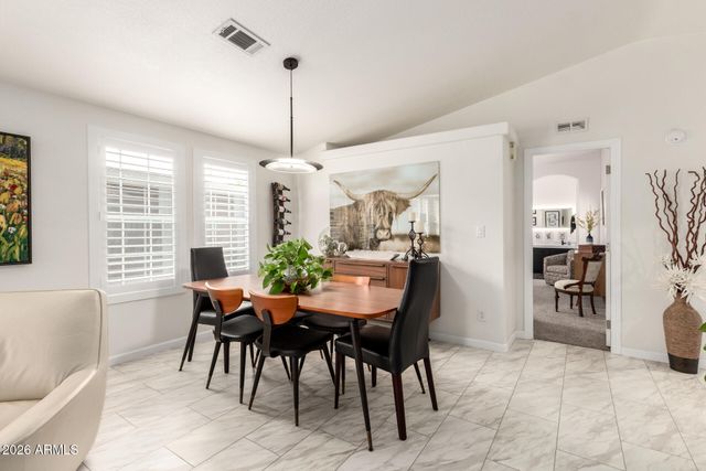 3301 S GOLDFIELD Road 2004, Apache Junction, AZ 85119