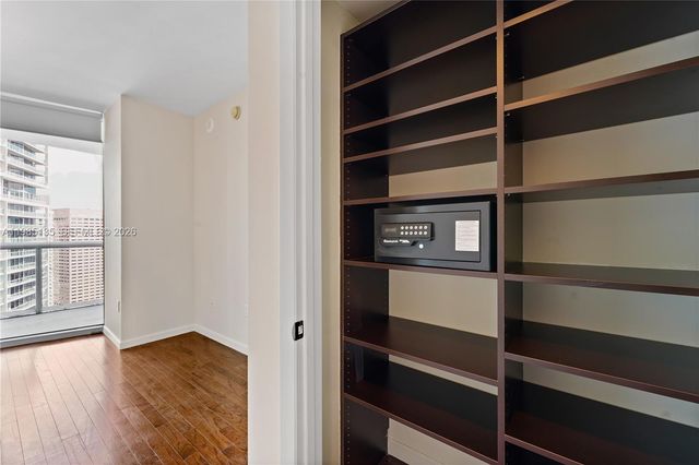 495 Brickell Ave 3904, Miami, FL 33131