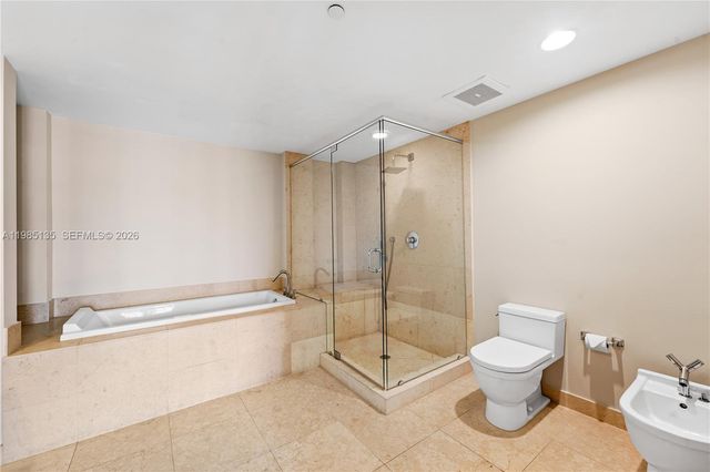 495 Brickell Ave 3904, Miami, FL 33131