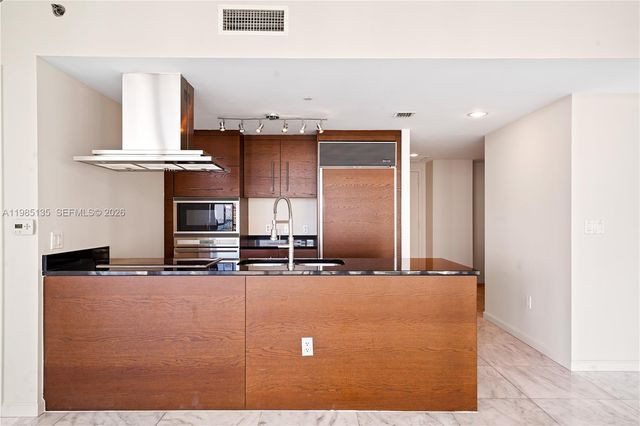 495 Brickell Ave 3904, Miami, FL 33131