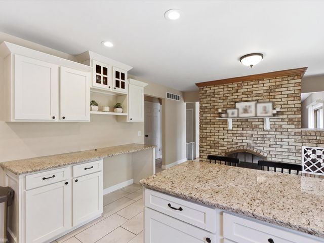 2148 Pandora Drive, Sterling Heights, MI 48310