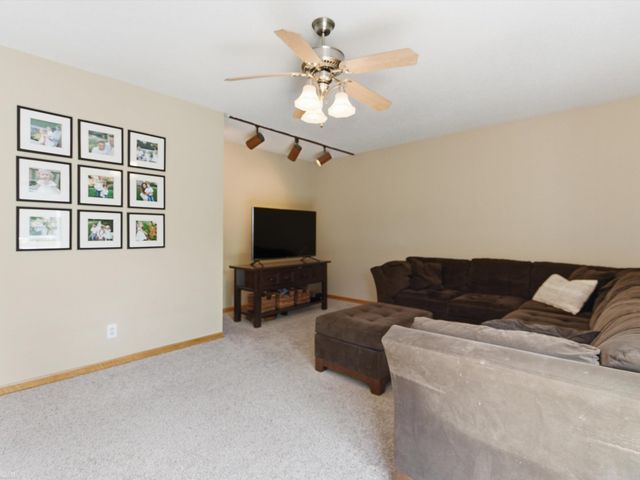 2148 Pandora Drive, Sterling Heights, MI 48310