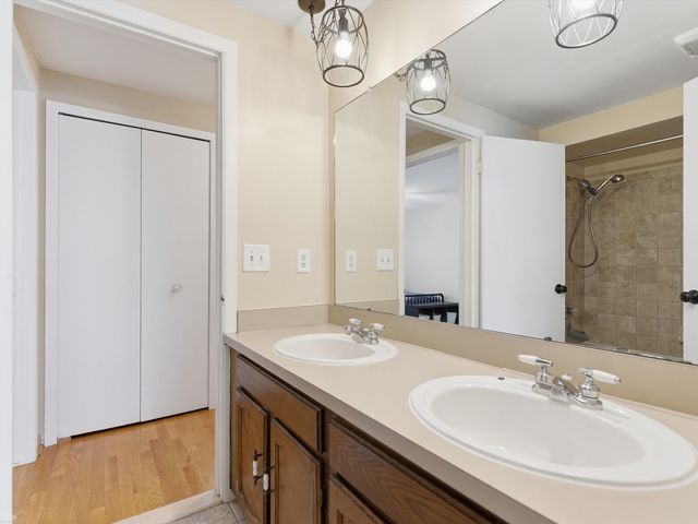 2148 Pandora Drive, Sterling Heights, MI 48310