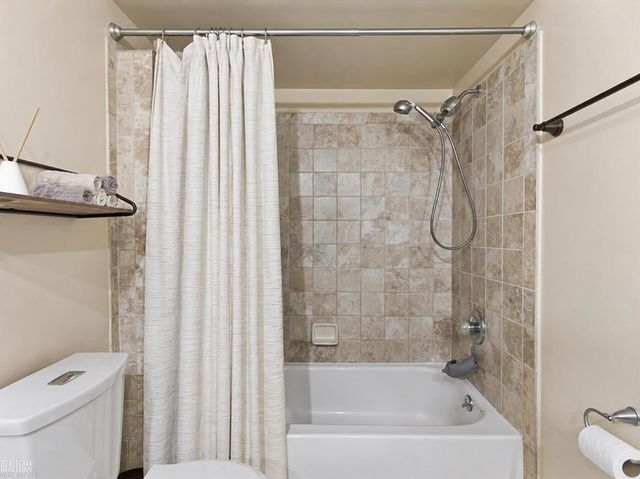 2148 Pandora Drive, Sterling Heights, MI 48310