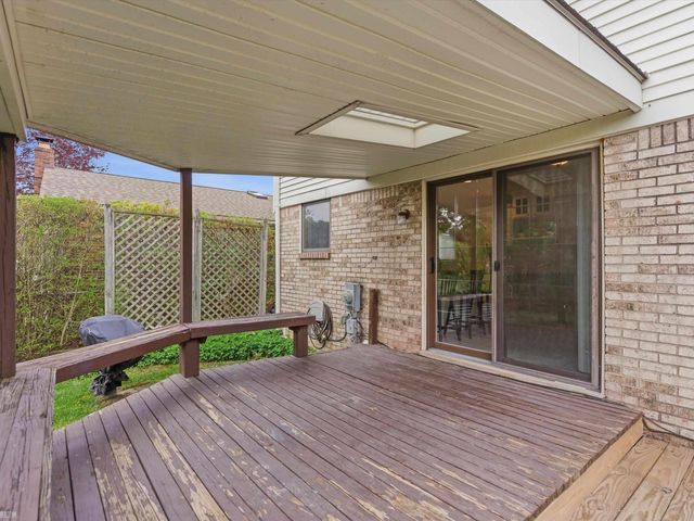 2148 Pandora Drive, Sterling Heights, MI 48310