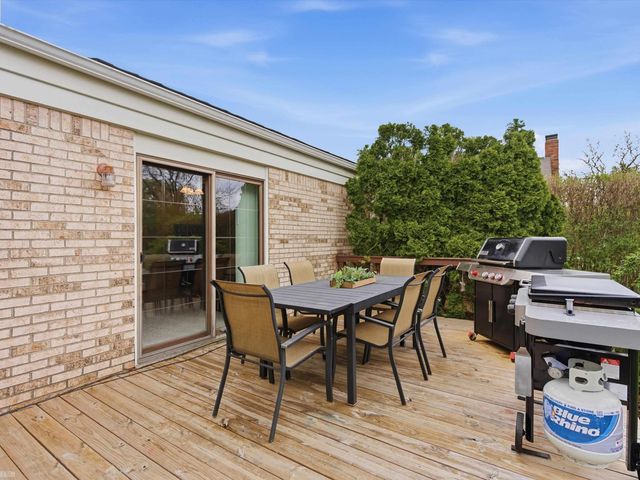 2148 Pandora Drive, Sterling Heights, MI 48310