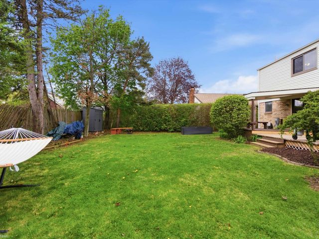 2148 Pandora Drive, Sterling Heights, MI 48310