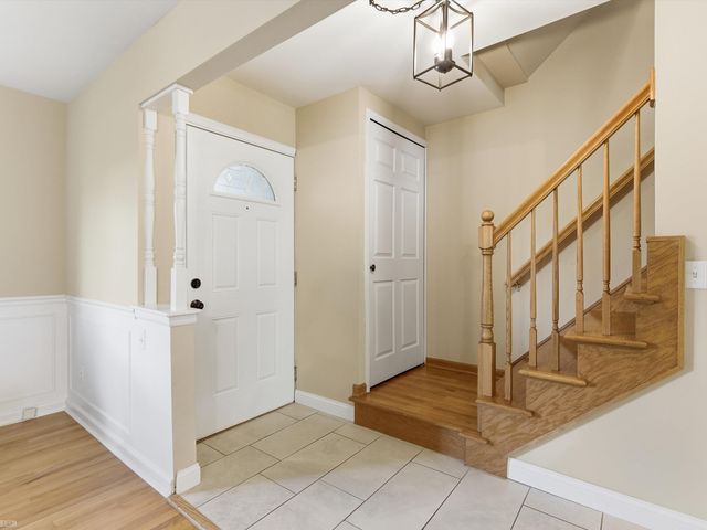 2148 Pandora Drive, Sterling Heights, MI 48310