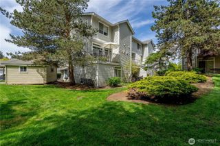 5400 Harbour Pointe Boulevard #J202, Mukilteo, WA 98275