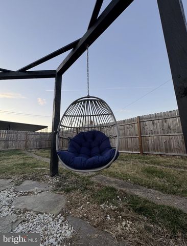 156 N FUNK ST, Strasburg, VA 22657