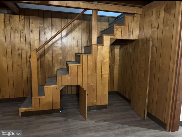 156 N FUNK ST, Strasburg, VA 22657