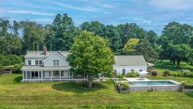 34 Meeting House Road, Pawling, NY 12564