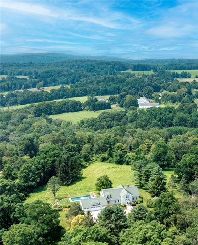 34 Meeting House Road, Pawling, NY 12564