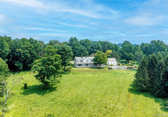 34 Meeting House Road, Pawling, NY 12564