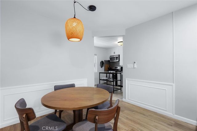 240 Hampton Drive, Venice, CA 90291
