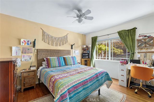 240 Hampton Drive, Venice, CA 90291