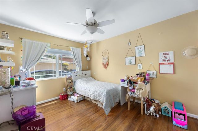240 Hampton Drive, Venice, CA 90291