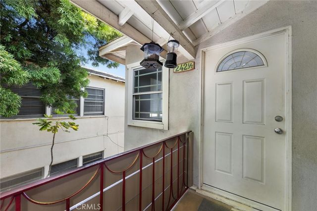 240 Hampton Drive, Venice, CA 90291
