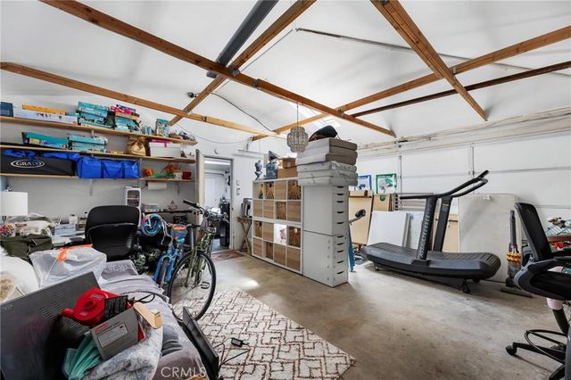 240 Hampton Drive, Venice, CA 90291