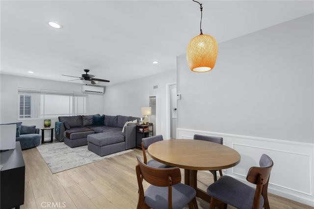 240 Hampton Drive, Venice, CA 90291