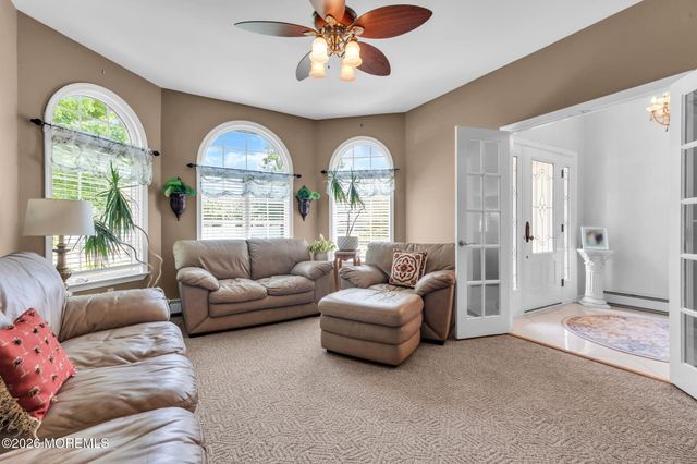 490 Arlington Avenue S, Bayville, NJ 08721
