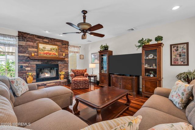490 Arlington Avenue S, Bayville, NJ 08721