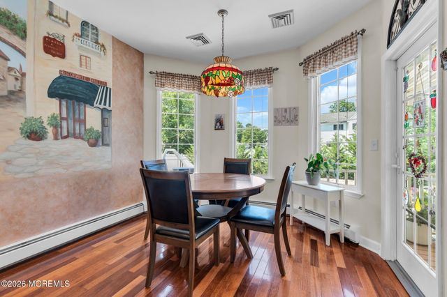 490 Arlington Avenue S, Bayville, NJ 08721