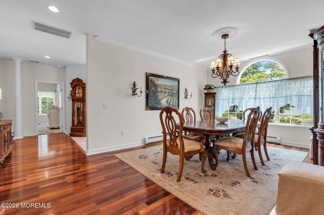 490 Arlington Avenue S, Bayville, NJ 08721