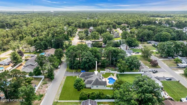 490 Arlington Avenue S, Bayville, NJ 08721