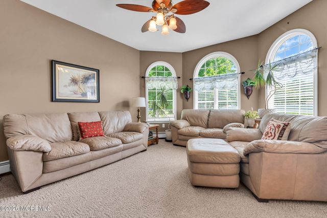 490 Arlington Avenue S, Bayville, NJ 08721