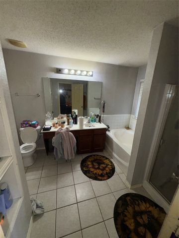 4712 Barnhill Lane, Fort Worth, TX 76135