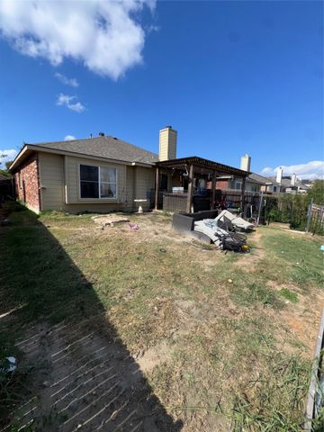 4712 Barnhill Lane, Fort Worth, TX 76135