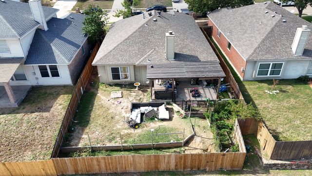 4712 Barnhill Lane, Fort Worth, TX 76135