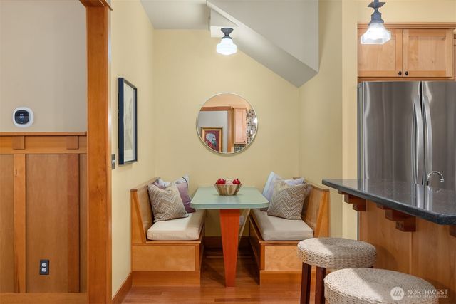 9641 NE North Town Loop, Bainbridge Island, WA 98110