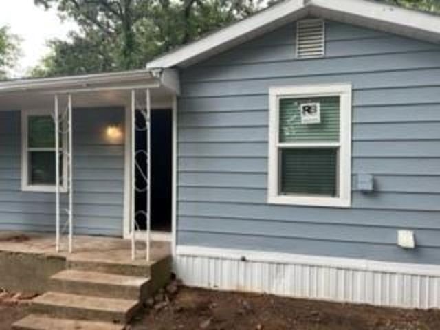 424 Sherman Drive, Pottsboro, TX 75076